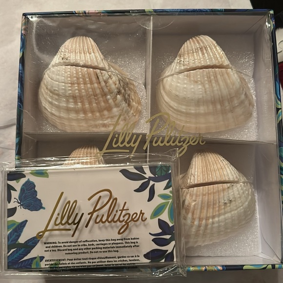 Lily Pulitzer Hard Shell Place Card Holders + Table Cards - Picture 5 of 6